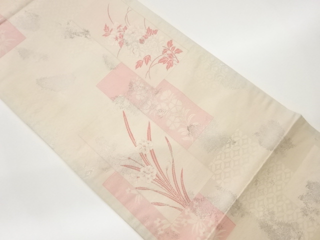 草花に古典柄模様織出し袋帯